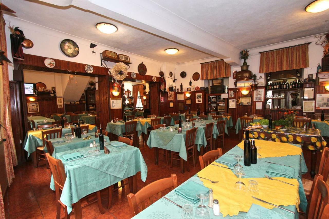 Albergo Santo Spirito Molini di Triora Exterior foto